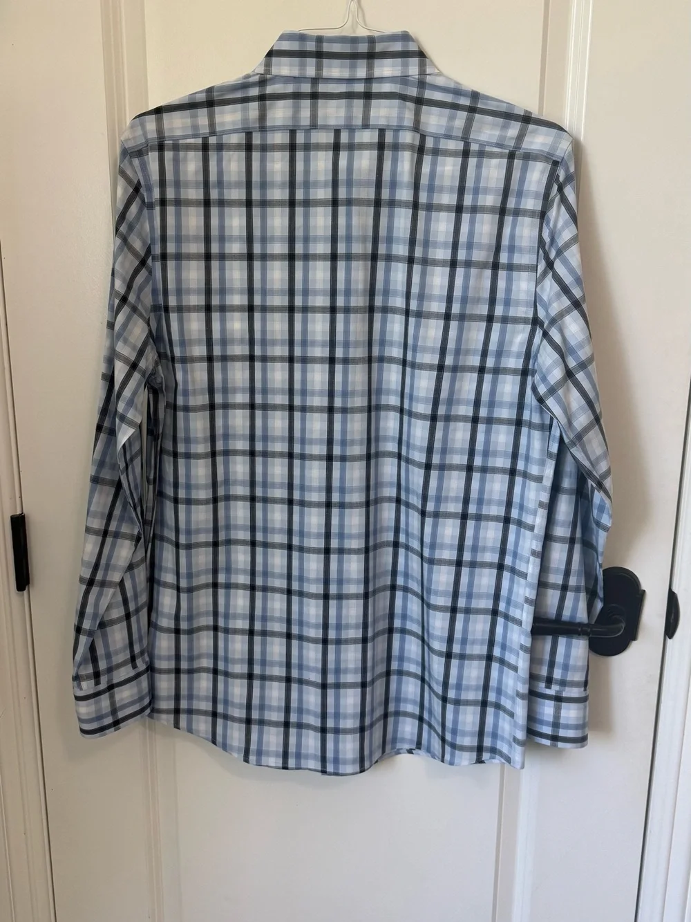 Banana Republic Blue and Plaid Button-Up Shirt